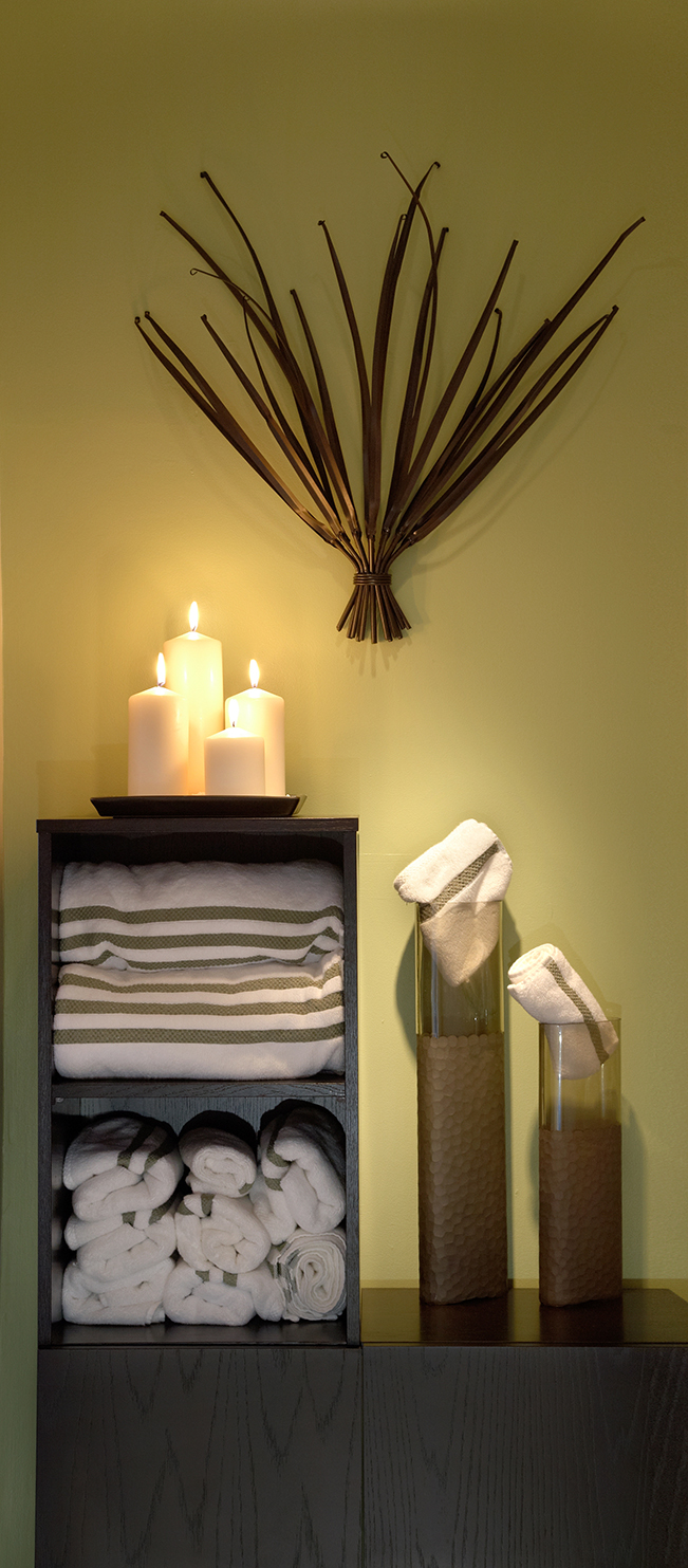 Hallway, bathroom towels, green wall, green accent, candles, lighting accent, art, san francsico interior design, contemporary design